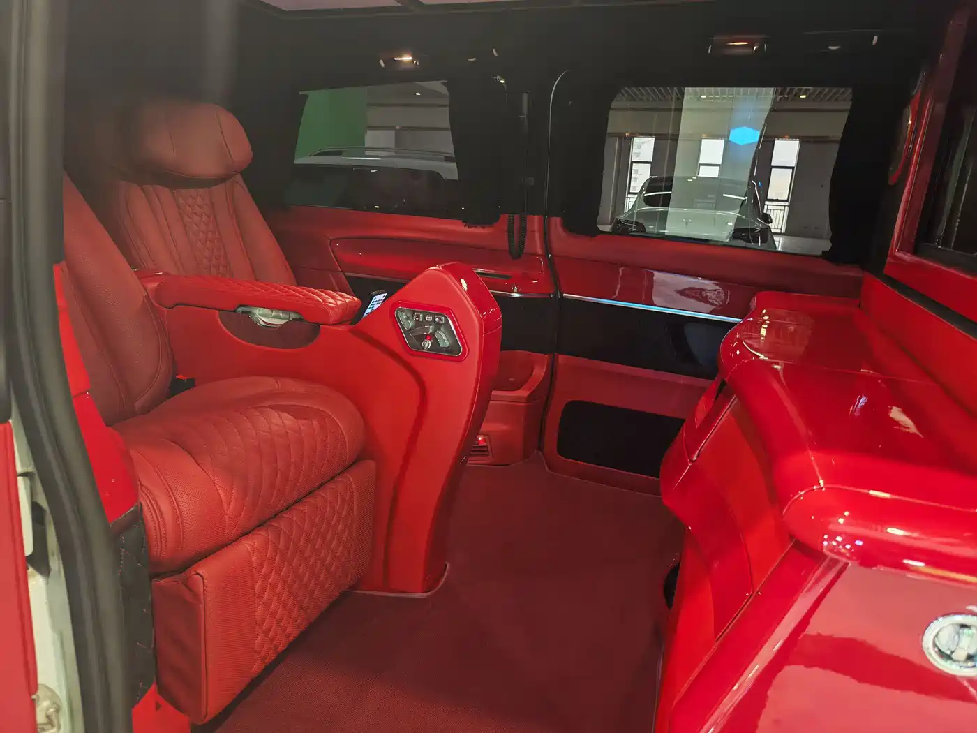 Mercedes-Benz V-Class 2016 V 260 Navigator фото 7