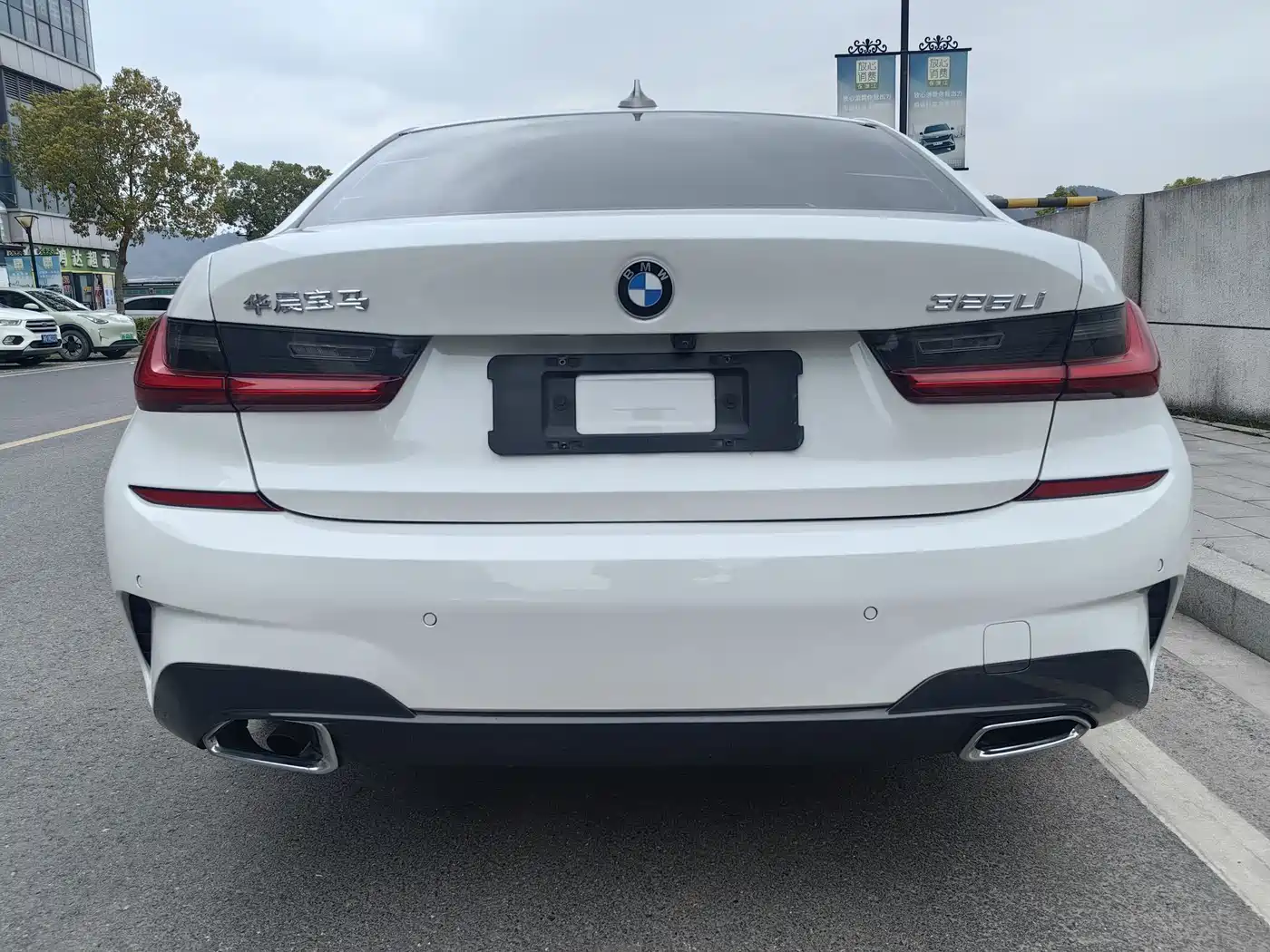 BMW 3 Series 2022 325Li M Sport Package фото 7