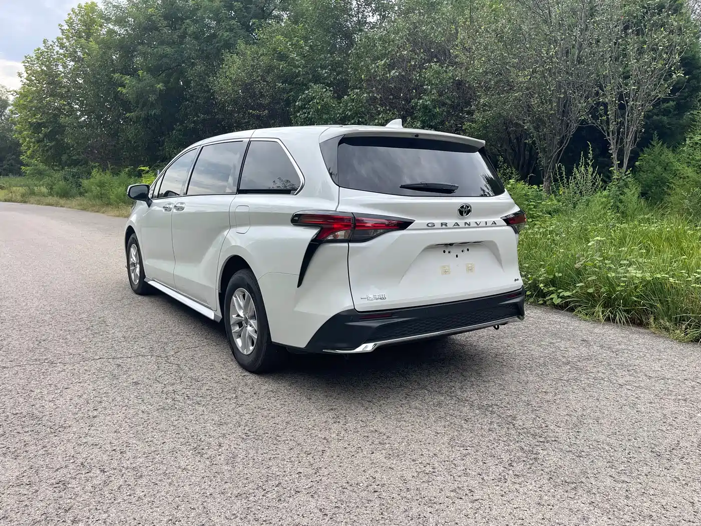 Toyota Granvia 2026