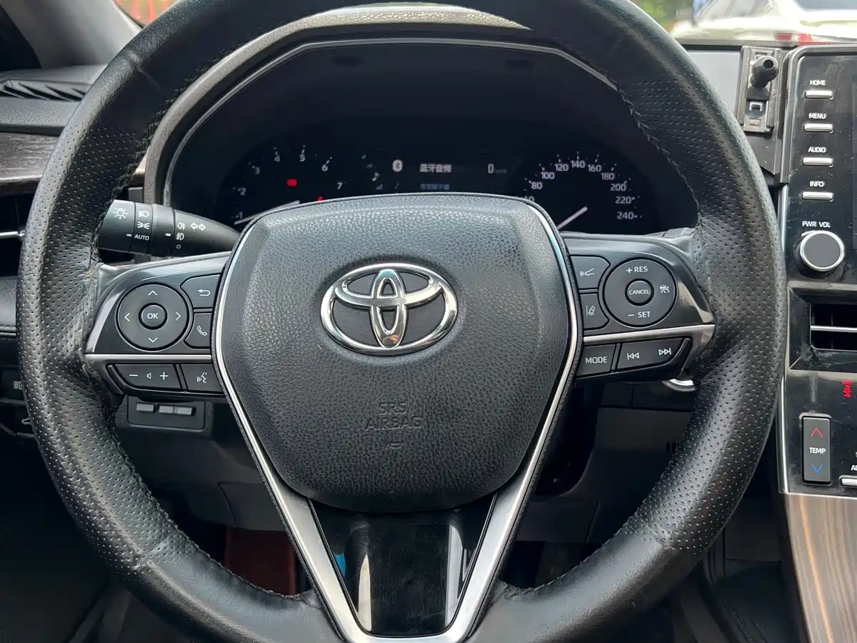 Toyota Avalon 2021 2.5L Luxury Edition фото 14