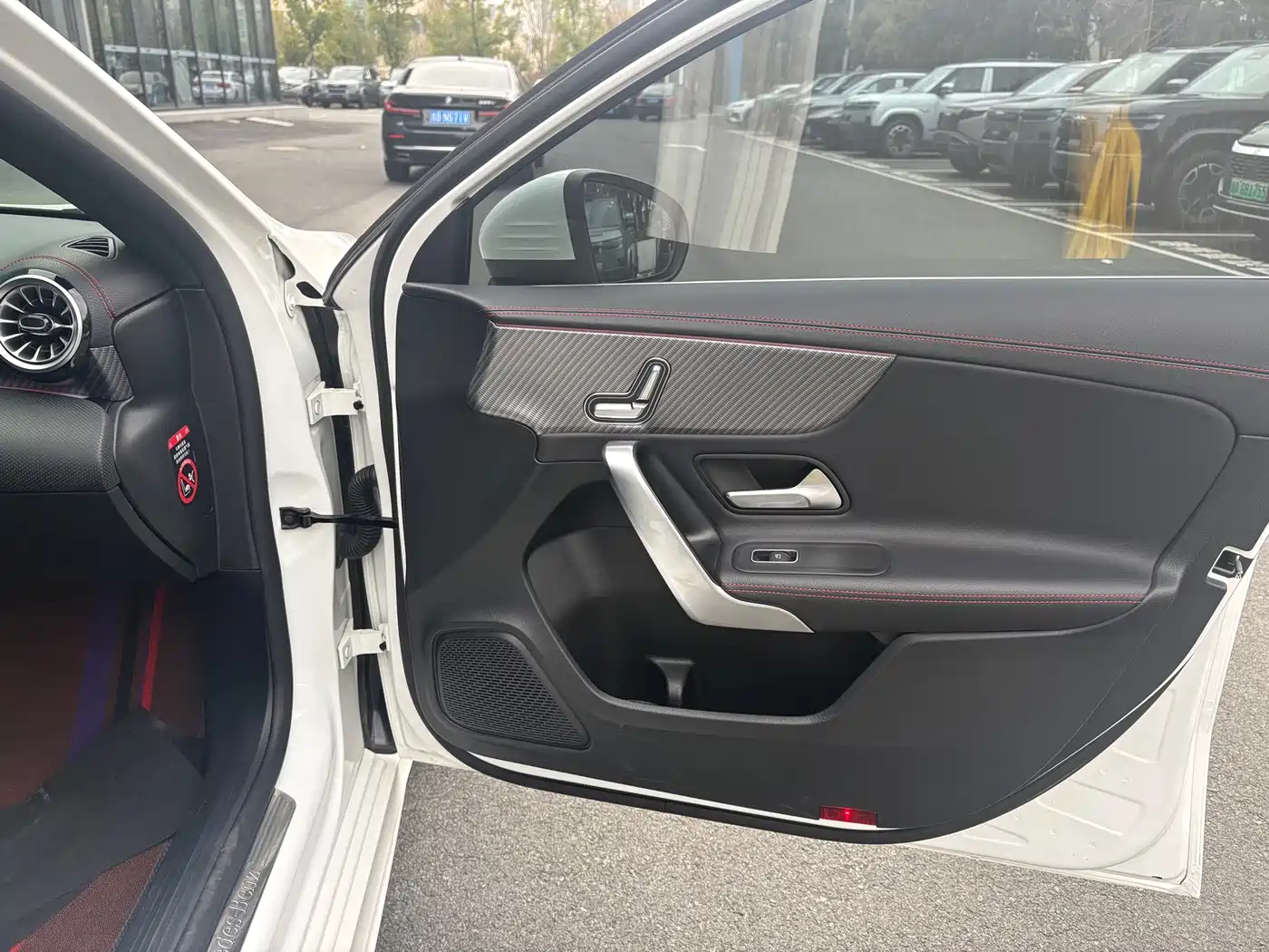 Mercedes-Benz A-Class 2024 A 200 L Sport Edition фото 13