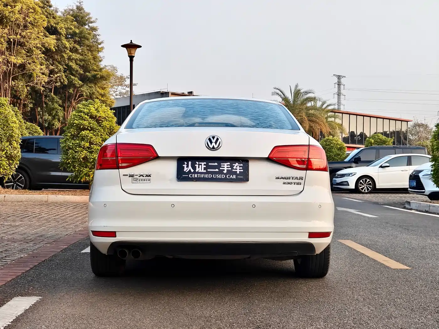 Volkswagen Sagitar 2017 230TSI Automatic Comfort фото 5