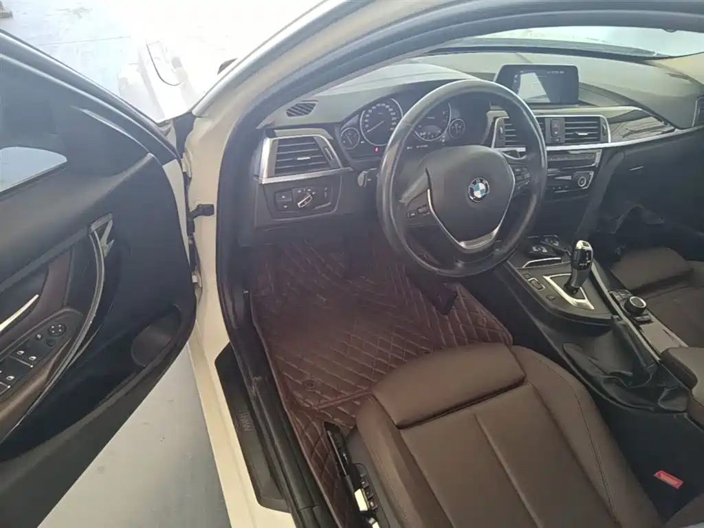 BMW 3 Series 2018 320Li Fashion Style фото 16