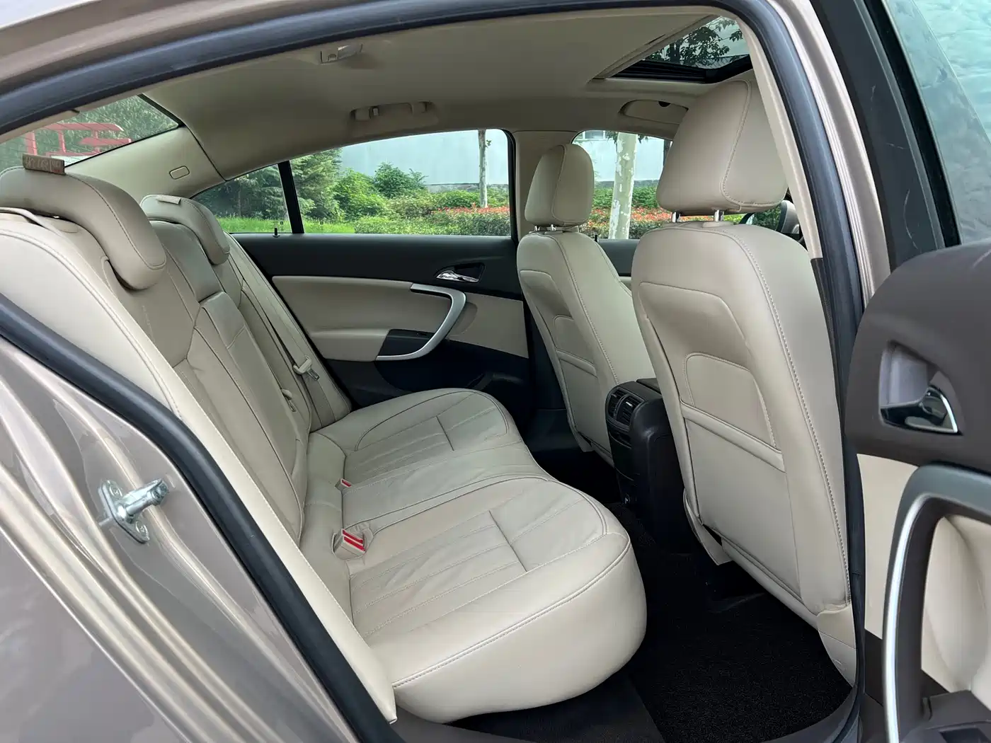 Buick Regal 2015 2.0L Elite Fashion Model фото 12
