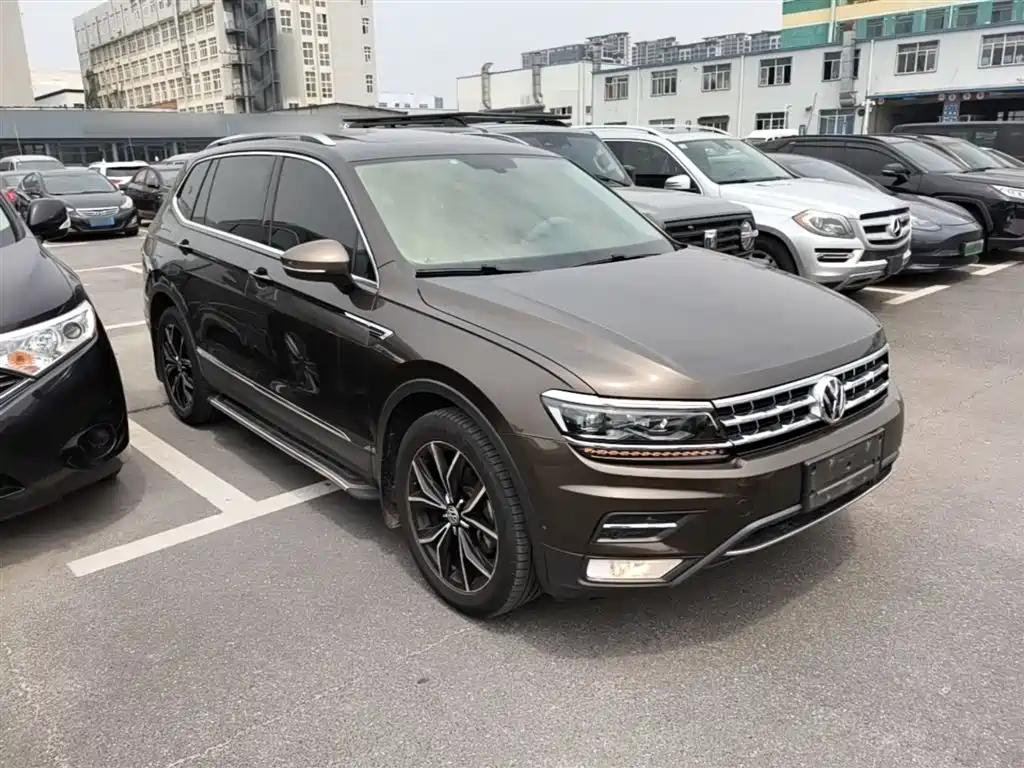 Volkswagen Tiguan L 2017 330TSI Automatic 2WD Flagship Edition фото 4