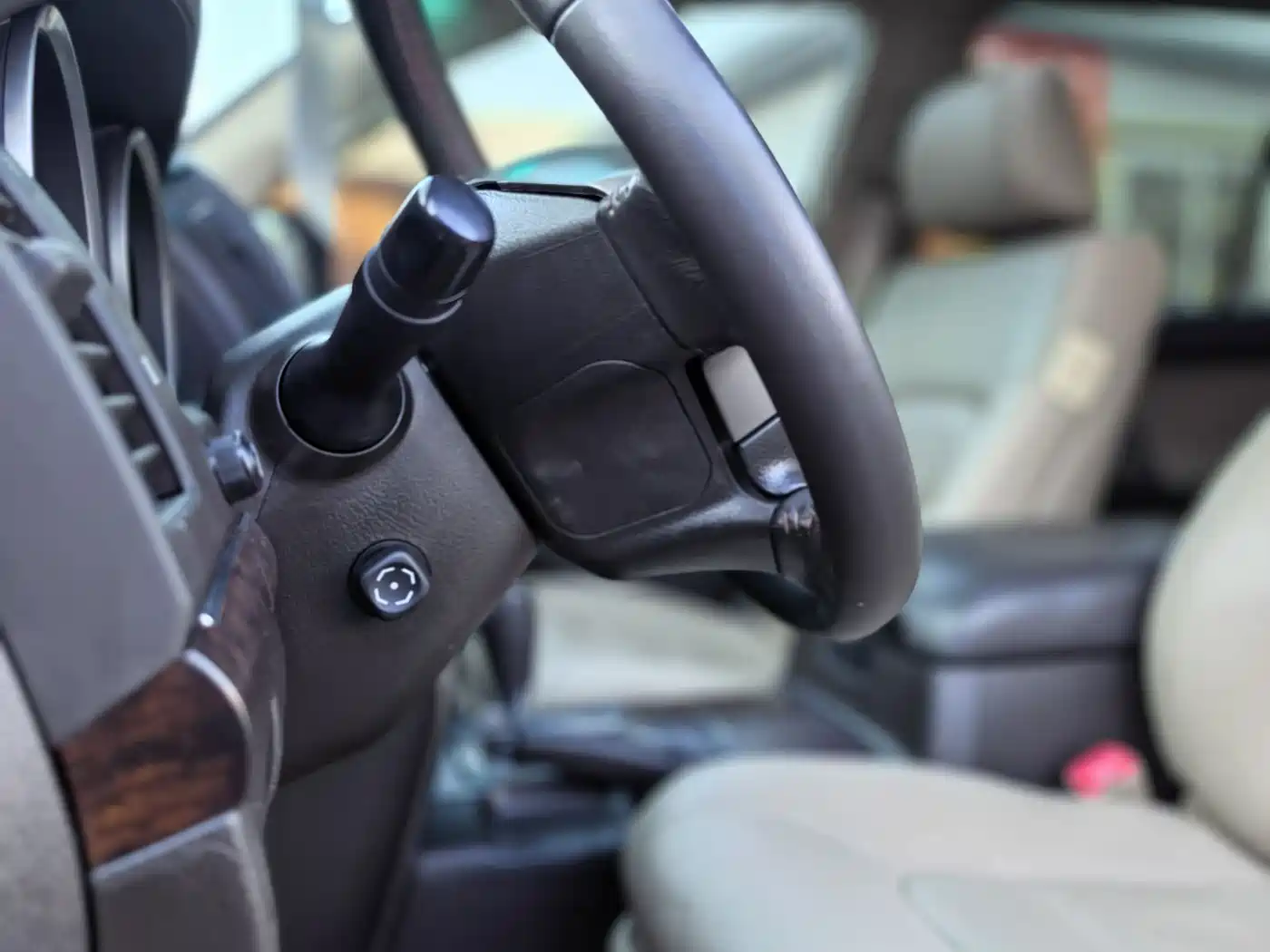 Toyota Land Cruiser 2010 Model 4.7L Automatic VX фото 10