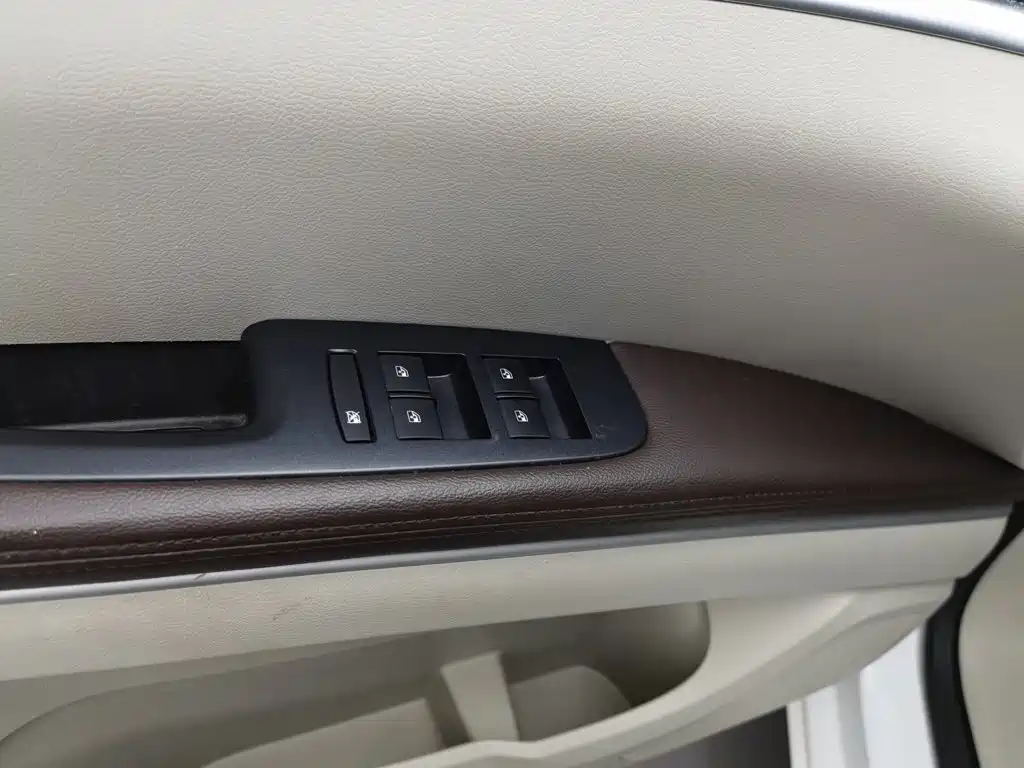 Buick GL8, миниатюра 9