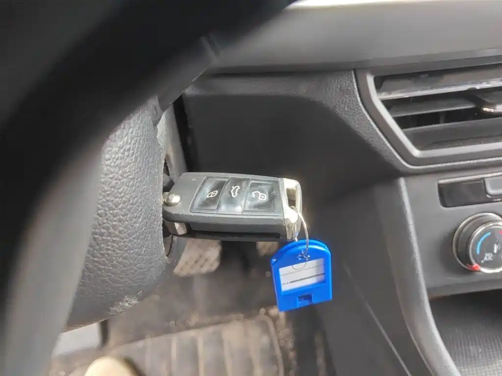Volkswagen Lavida 2021 1.5L Automatic Vision Edition фото 9