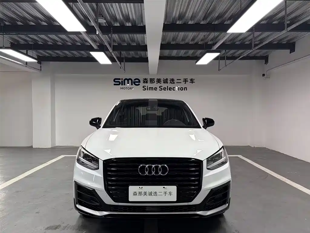 Audi Q2L 2020 35 TFSI Fashion Elegance Model фото 2
