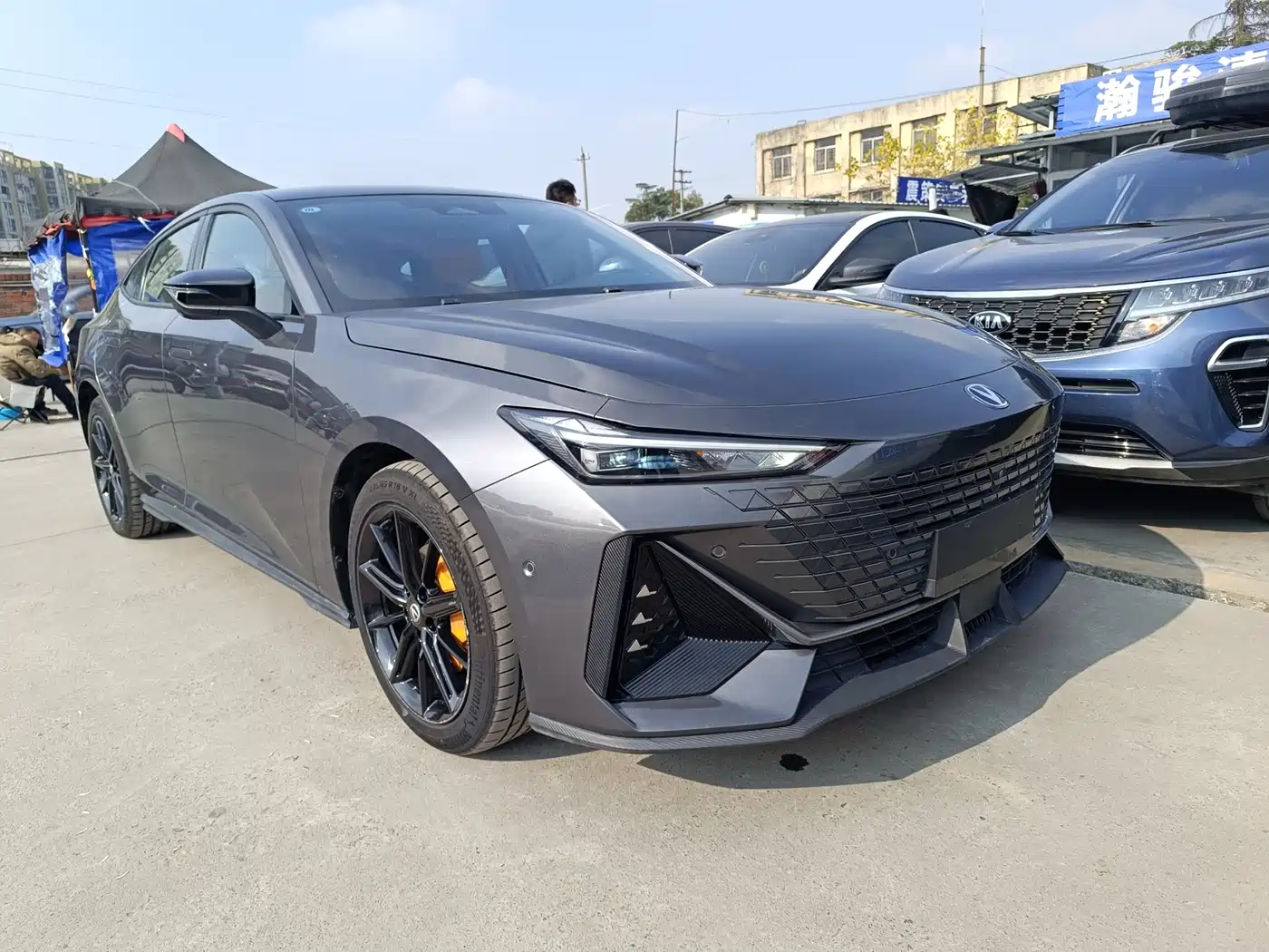 CHANGAN UNI-V