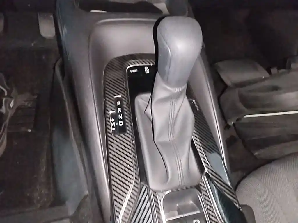 Toyota Levin 2023 185T CVT Luxury фото 14