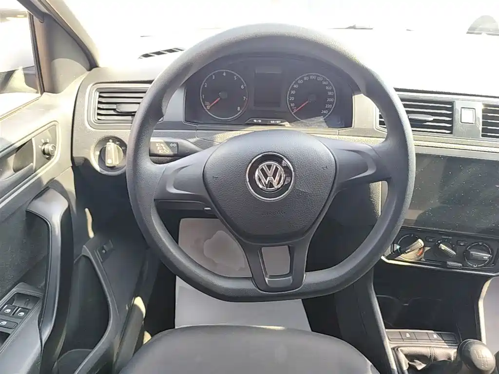 Volkswagen Santana 2019 1.5L Manual Trend China VI фото 11