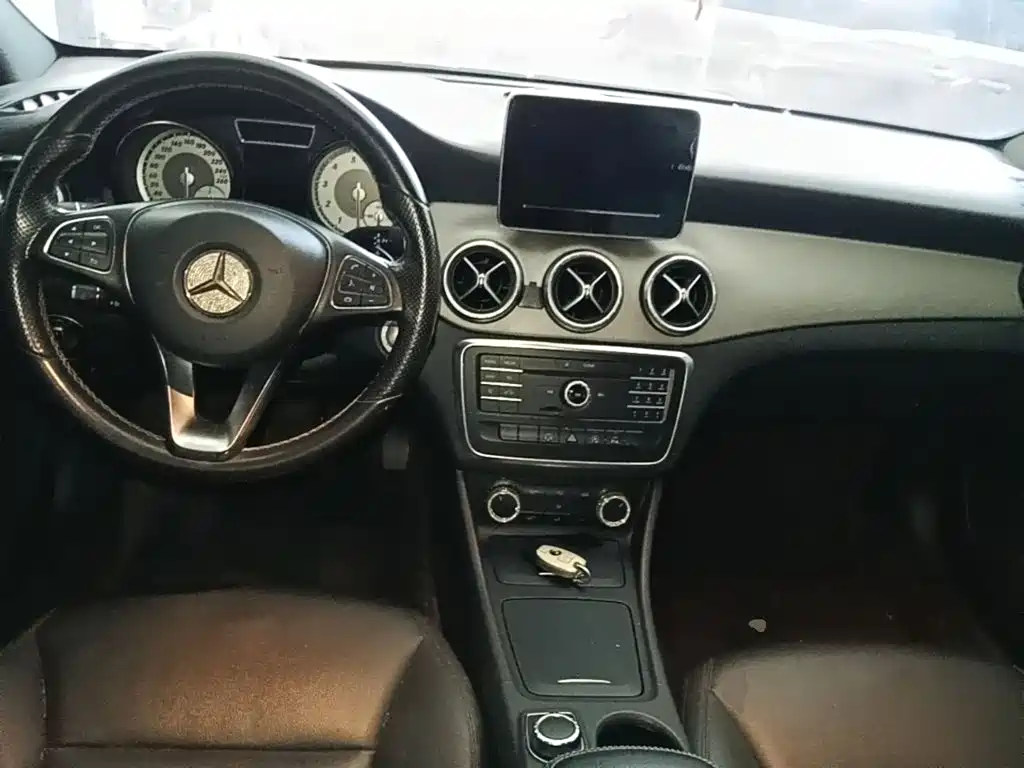 Mercedes-Benz CLA (Import) 2015 2015 CLA 200
