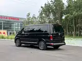 Фото 5 - Volkswagen Multivan
