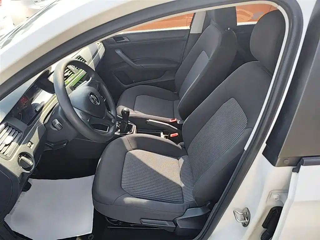 Volkswagen Santana 2019 1.5L Manual Trend China VI фото 15