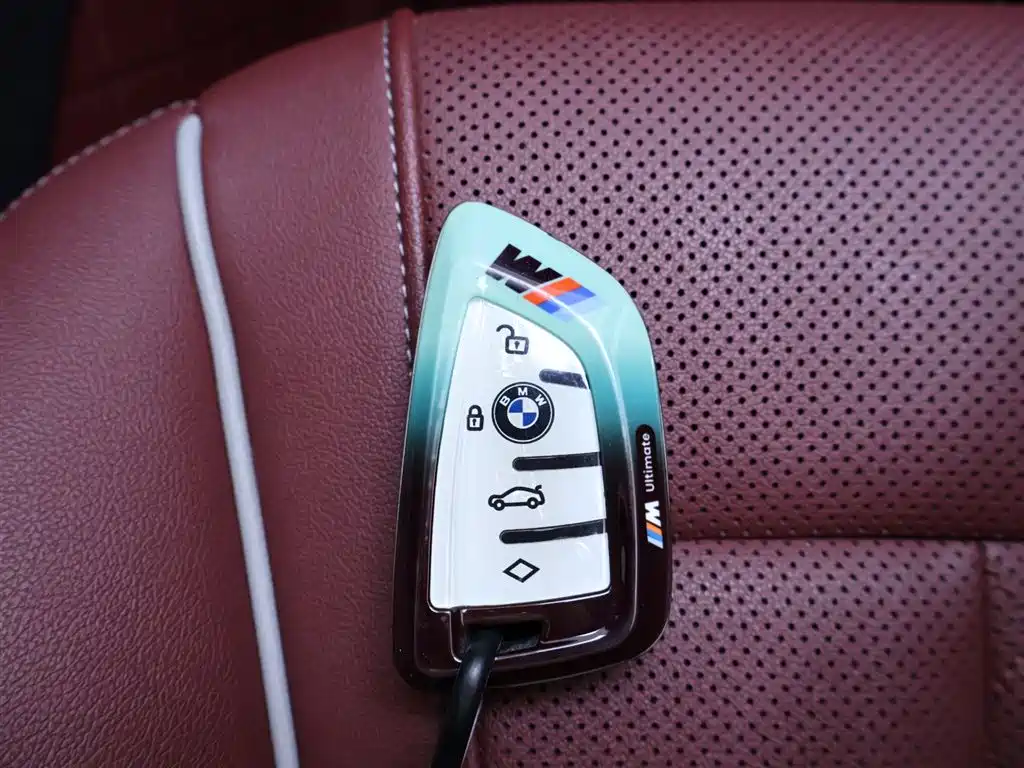 BMW 5 Series 2022 Model Second Facelift 525Li M Sport Package фото 24