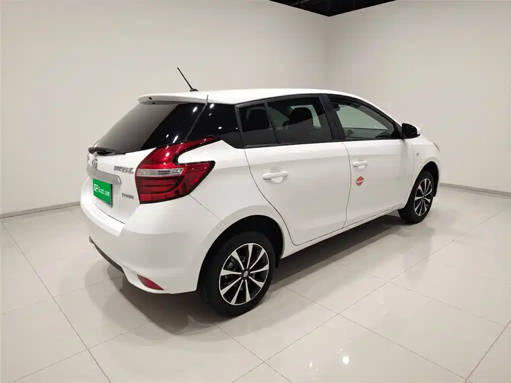 Toyota YARiS L Zhi Xuan 2016 Facelift 1.5E CVT Charming Edition фото 7