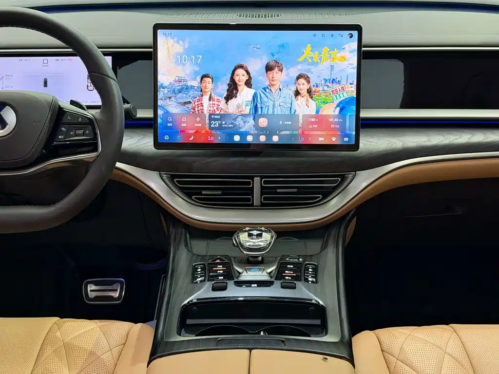 Denza D9 2025 2025 DM-i Smart Drive Edition 1020 AWD Prestige