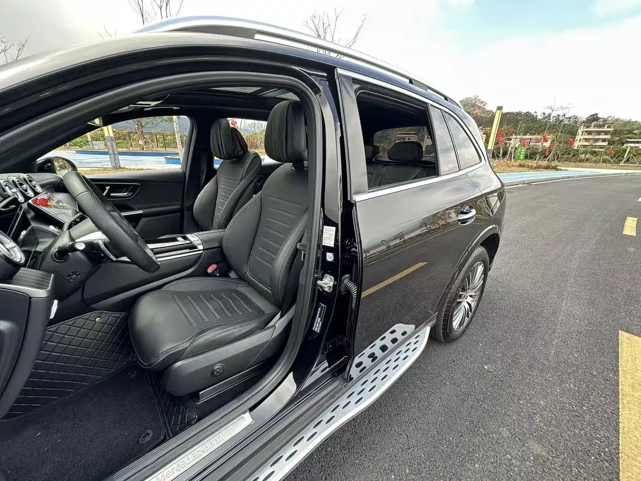 Mercedes-Benz GLC 2024 Facelift GLC 300 L 4MATIC Sport 5-seater фото 4