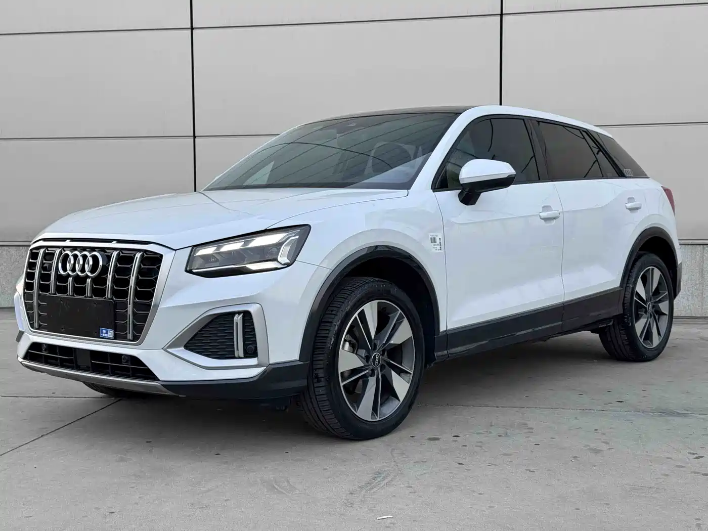 AUDI Q2L