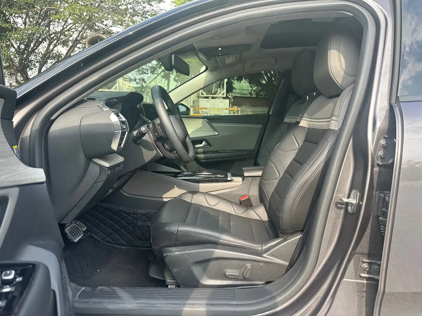 Citroën Versailles C5 X 2024 2023 1.6T Enjoy Extraordinary