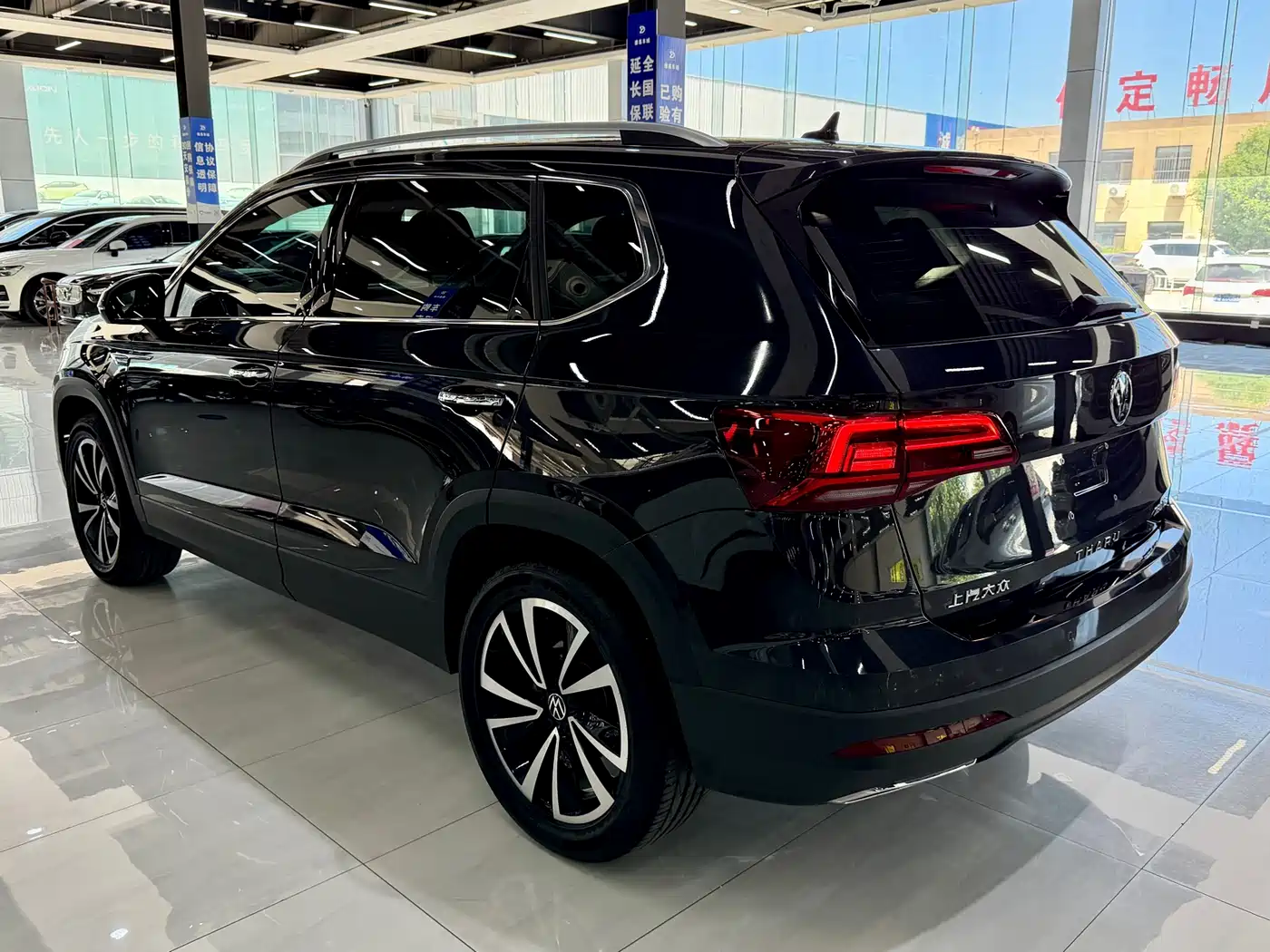 Volkswagen Tharu 2022 280TSI FWD Luxury Edition фото 9