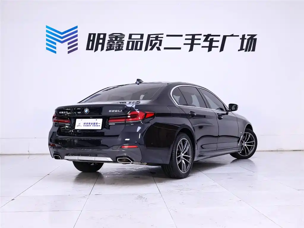 BMW 5 Series 2022 Model Second Facelift 525Li M Sport Package фото 7