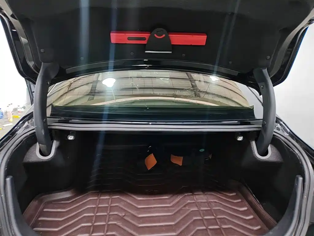 Hongqi H5 2018 30TD Dynamic Edition фото 19