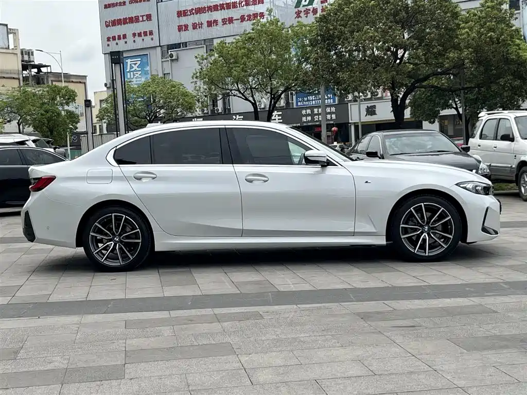 BMW 3 Series 2023 325Li M Sport Package фото 7