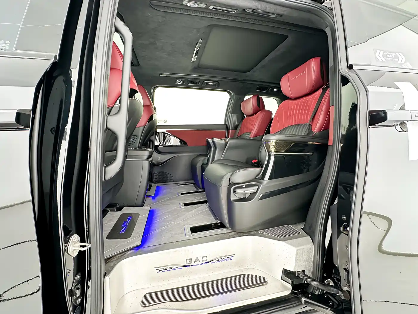 GAC Trumpchi Trumpchi M8 2023 Model Master Series 400T Ultimate Edition фото 13