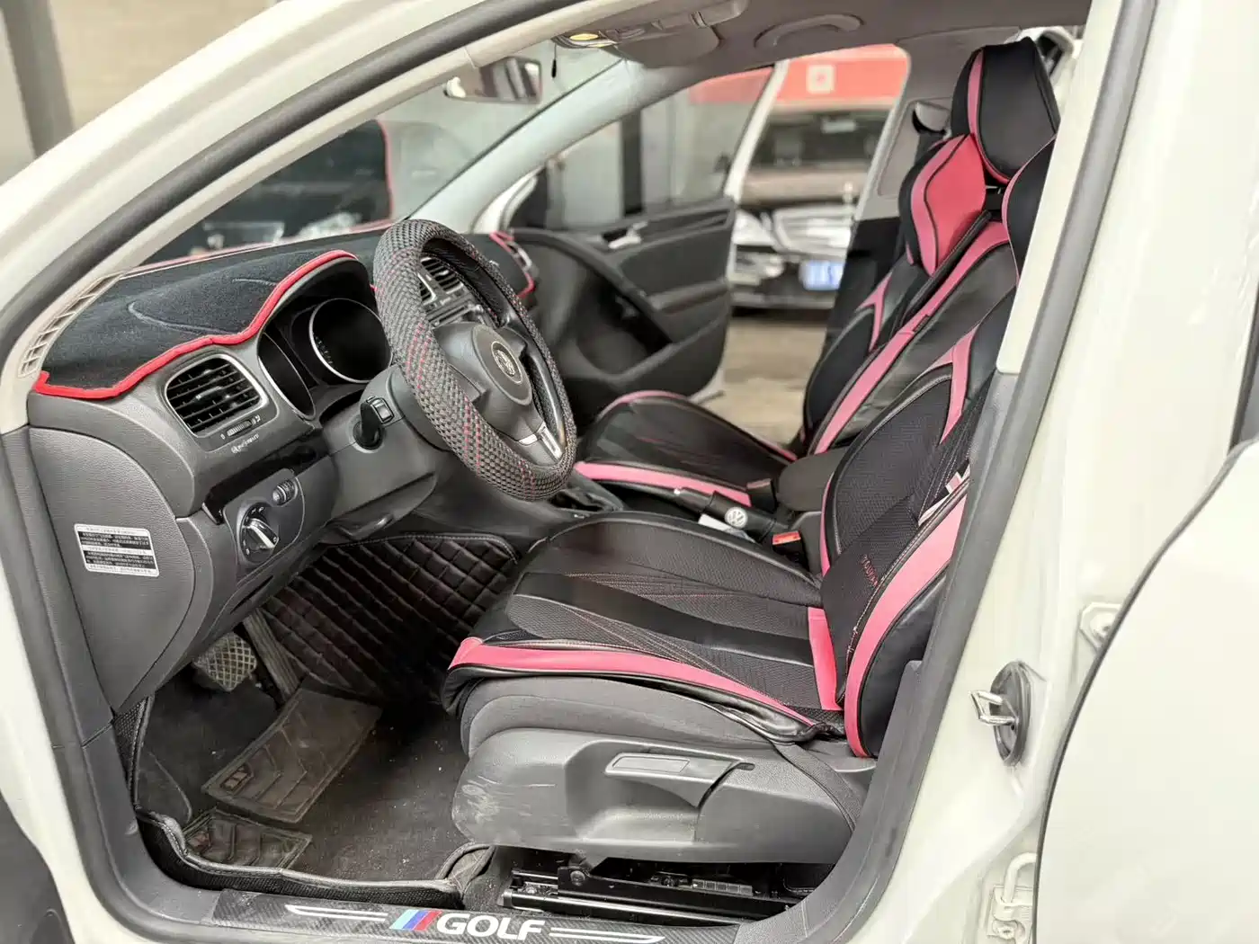 Volkswagen Golf 2012 1.6 Automatic Comfort Type фото 6