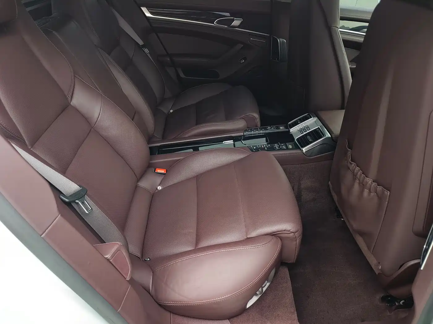 Porsche Panamera 2016 Panamera Edition 3.0T фото 12