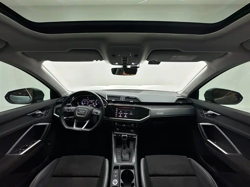 Audi Q3 2021 35 TFSI Fashion Sport фото 10