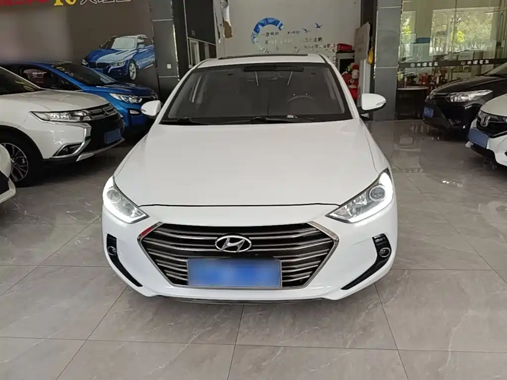 Hyundai Elantra 2018 1.4T DCT Dynamic·Vitality Model фото 3