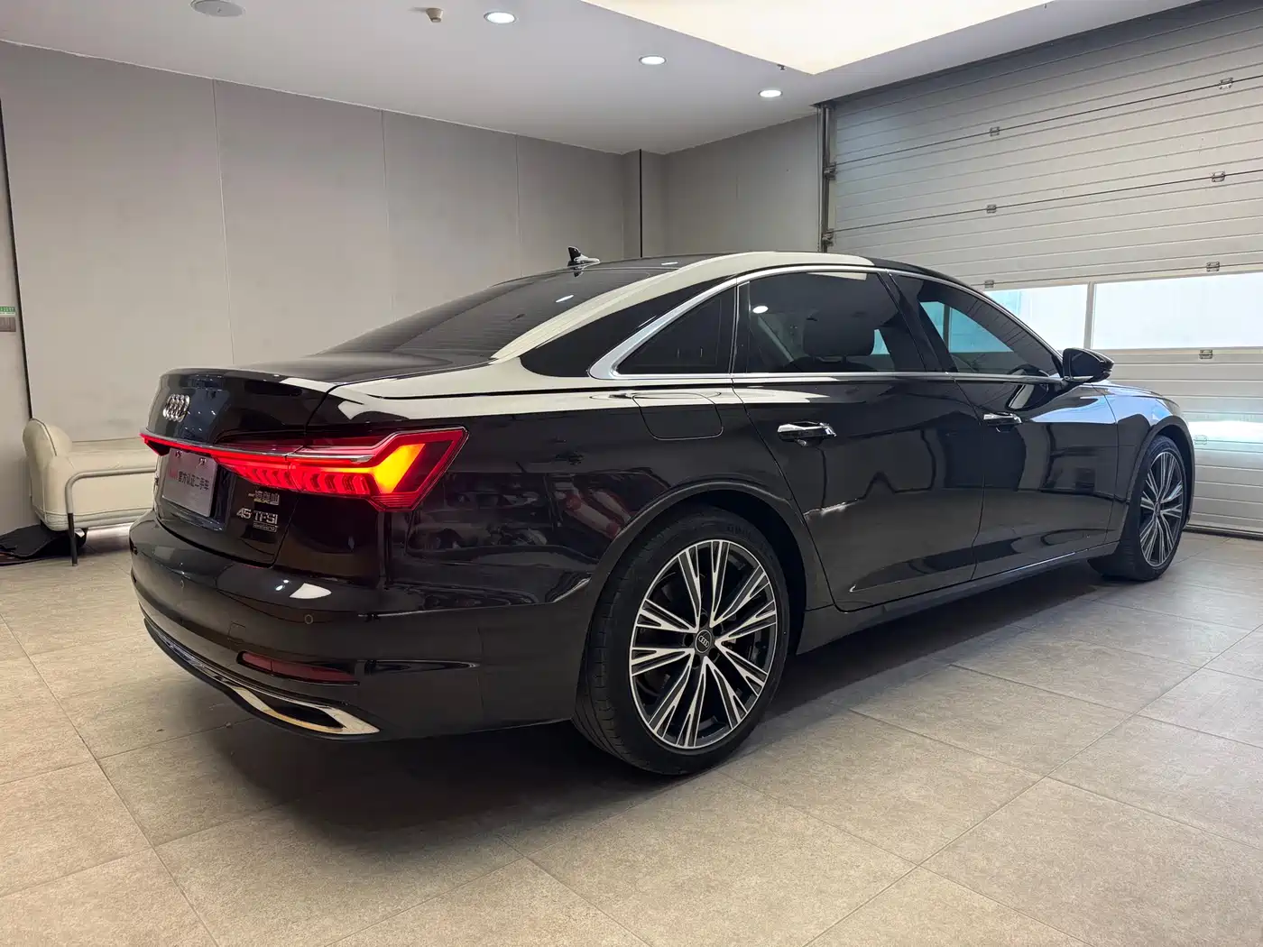 Audi A6L 2023 45 TFSI Premium Selection Elegance фото 3