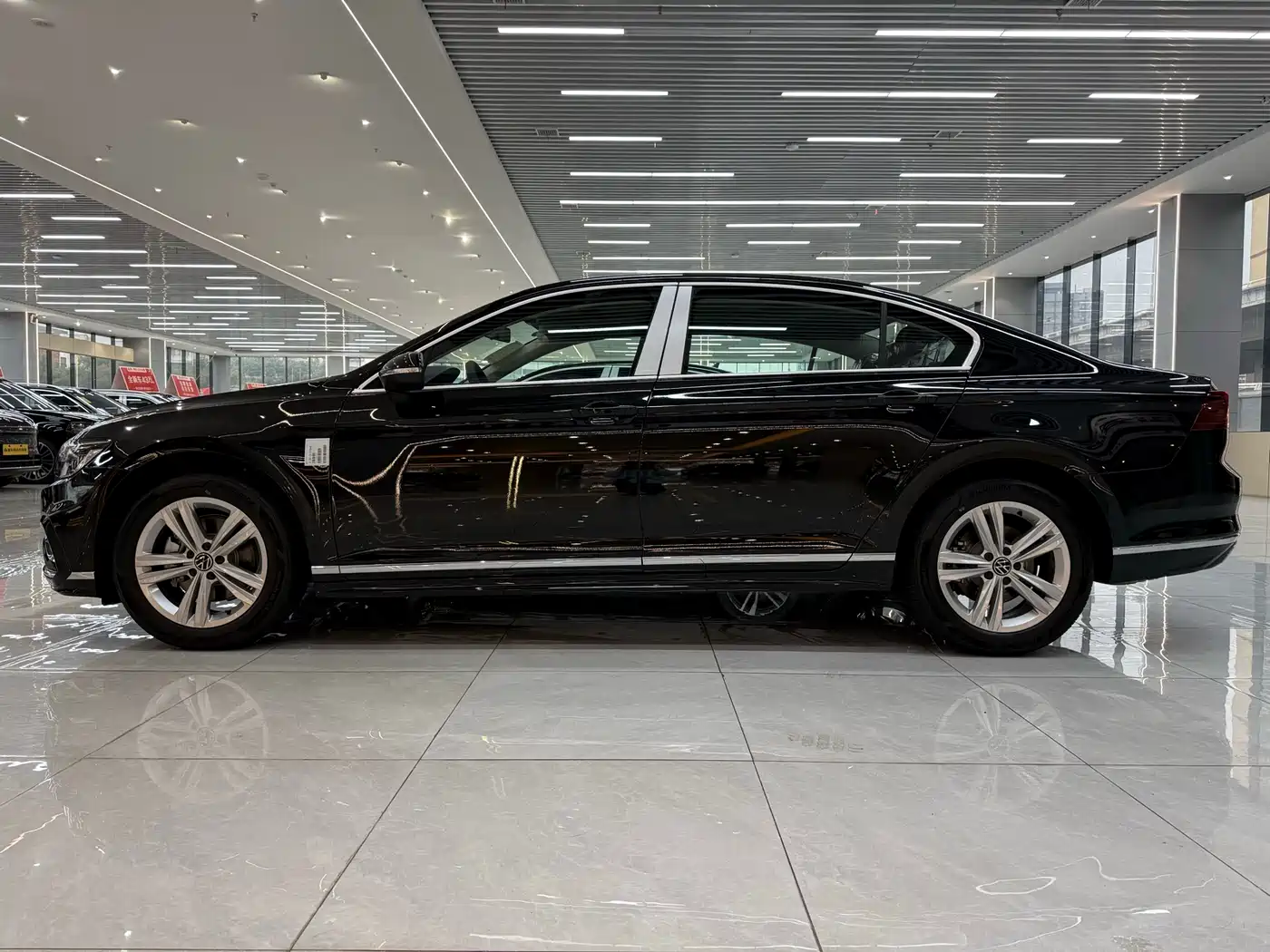 Volkswagen Magotan 2025 Popular Edition 280TSI DSG Comfort фото 7