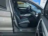 Фото 25 - Geely Coolray