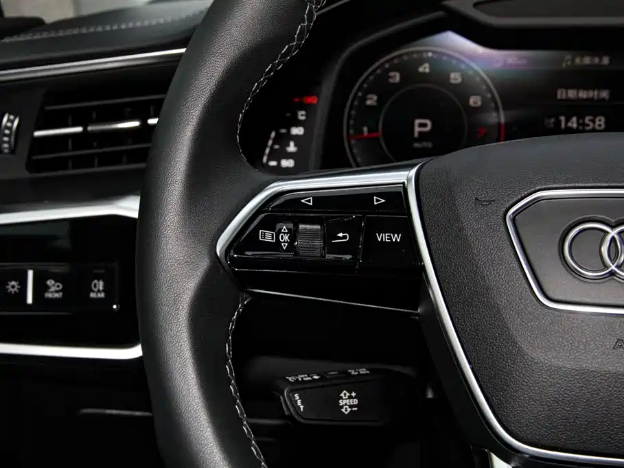 Audi A7 2024 45 TFSI Premium Selection фото 24