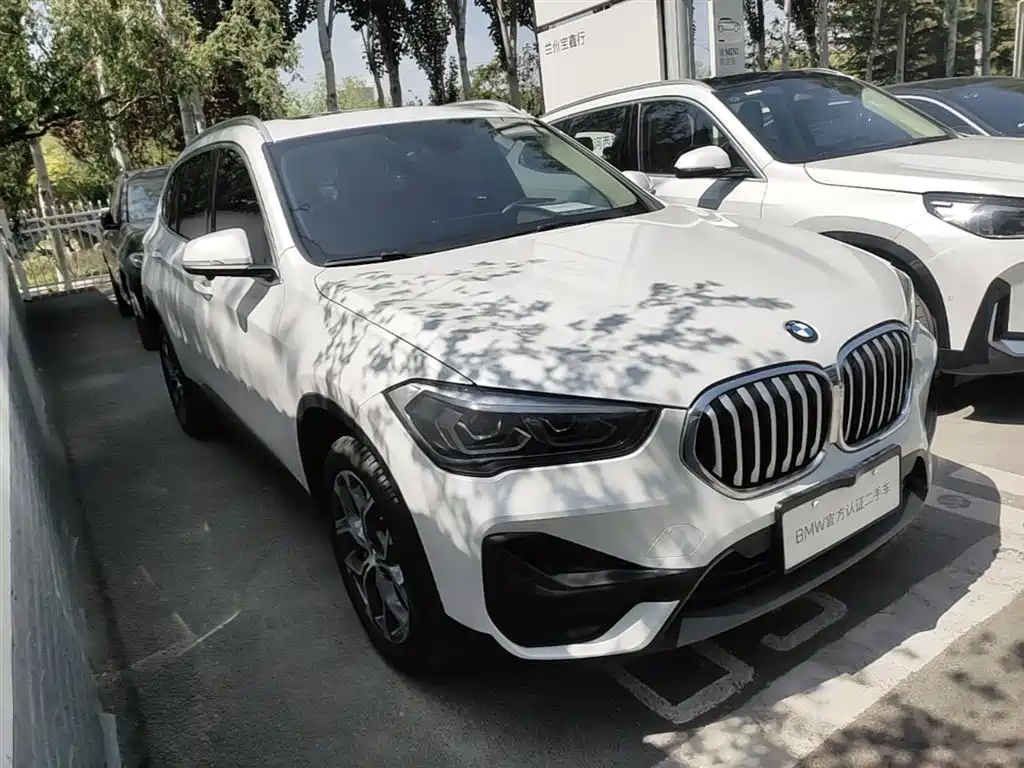 BMW X1 2022 sDrive25Li Leading фото 7