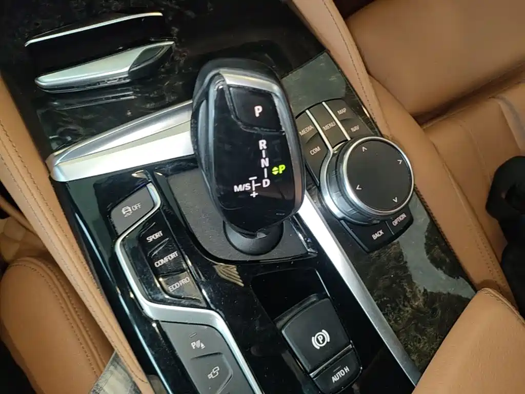 BMW 6 Series GT 2019 630i M Sport Package фото 11