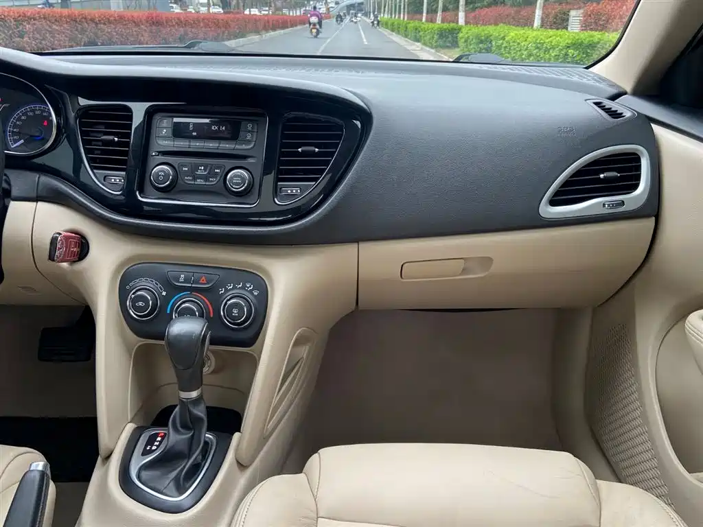 Fiat Viaggio 2014 2012 1.4T Auto Power Edition