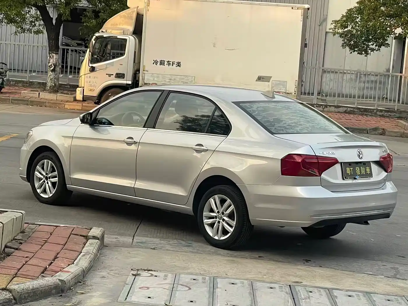 Volkswagen Jetta 2017 1.5L Automatic Comfort фото 8