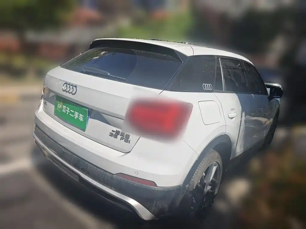 Audi Q2L 2020 35 TFSI Progressive Dynamic Model фото 4