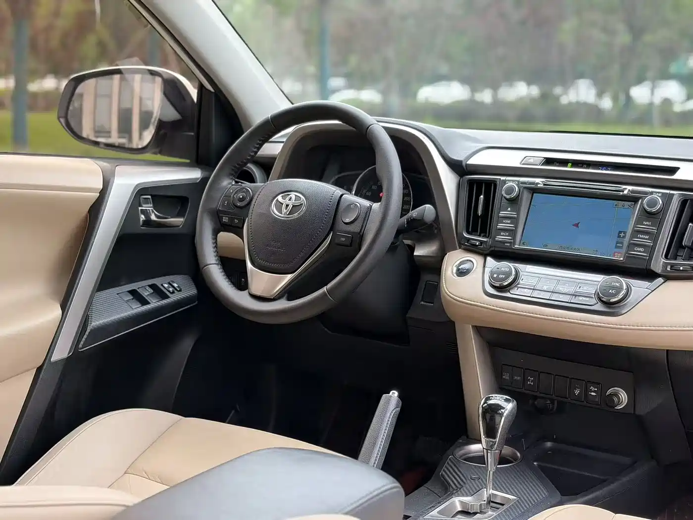 Toyota RAV4 Rongfang 2013 2.0L CVT 4WD Pioneer фото 15