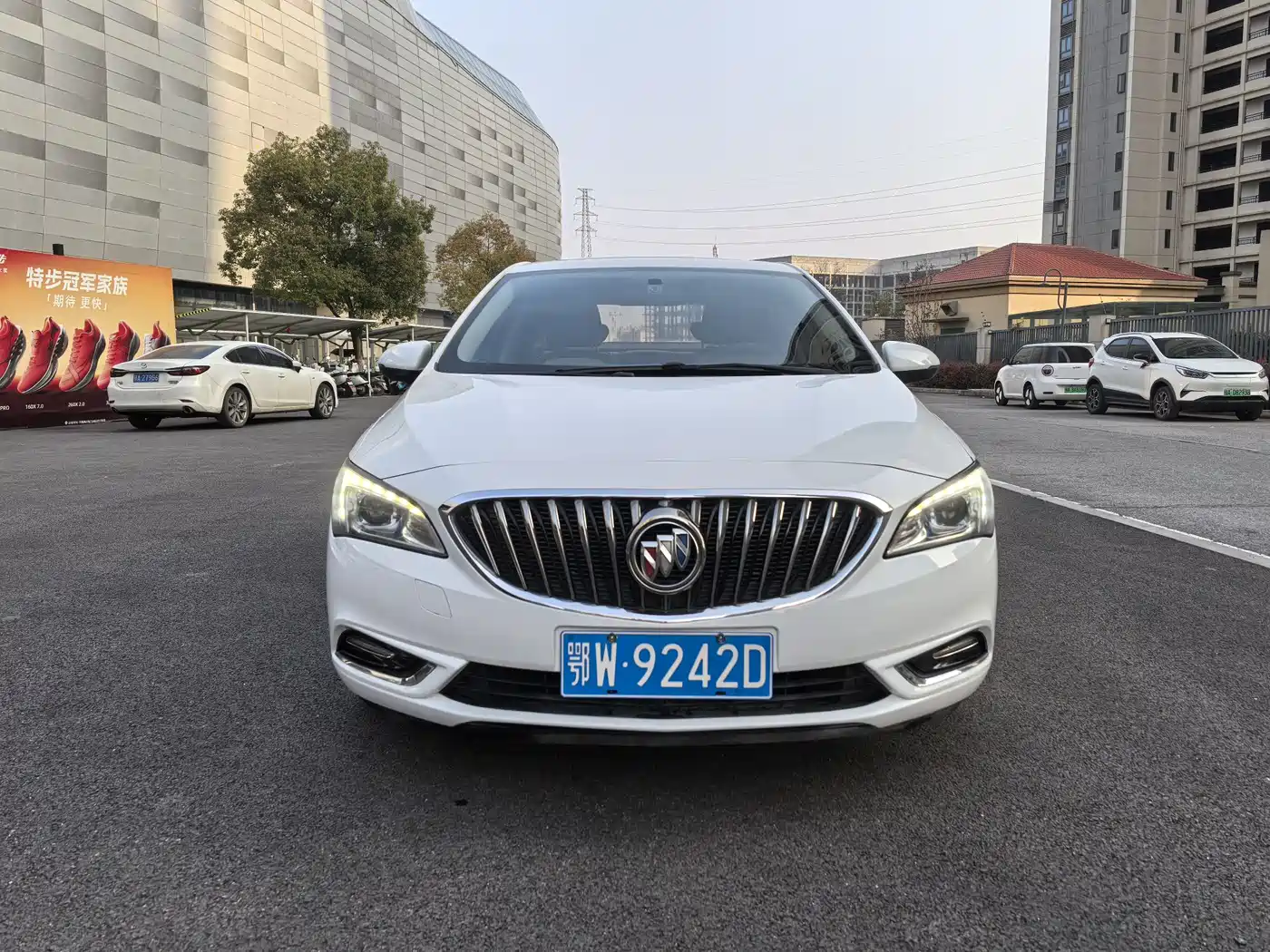 Buick Verano 2015 Sedan 15S Automatic Leading фото 2