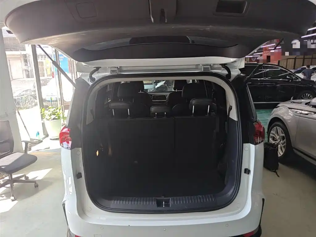 SAIC Maxus Maxus G50 2023 Model 1.5T Manual Joyride A фото 19