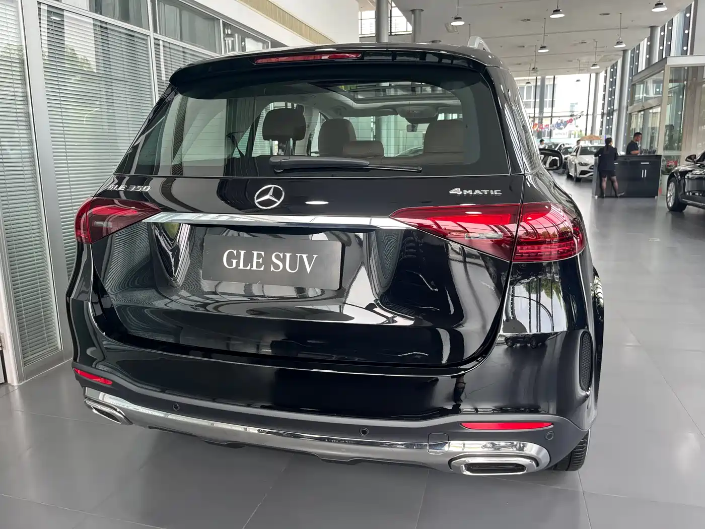 Mercedes-Benz GLE 2025 GLE 350 4MATIC Fashion фото 4