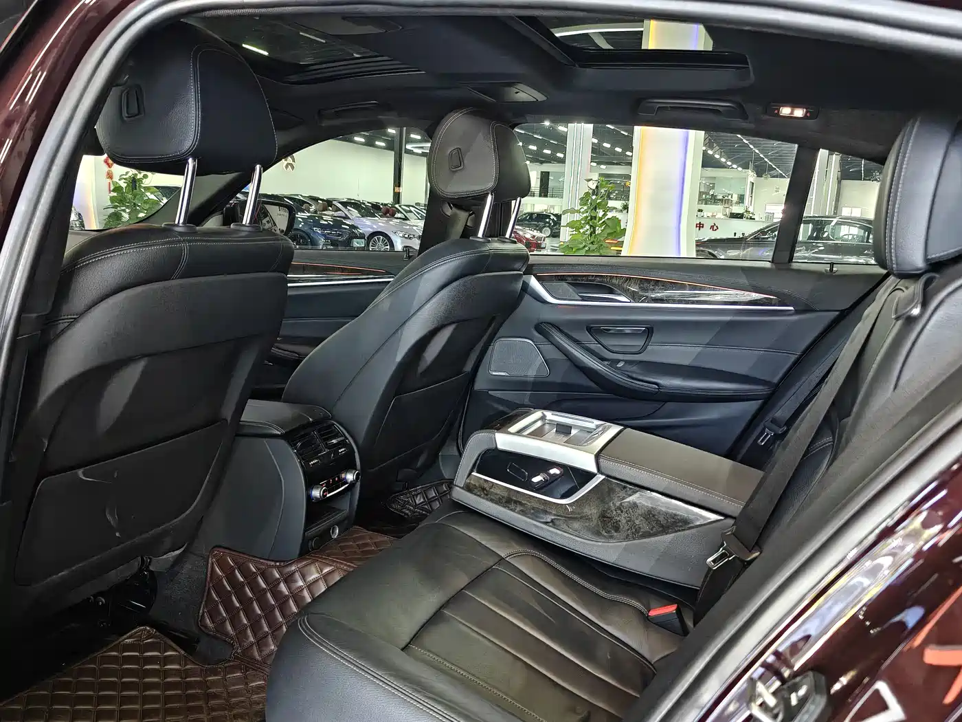 BMW 5 Series 2018 Facelift 530Li Exclusive M Sport Package фото 5