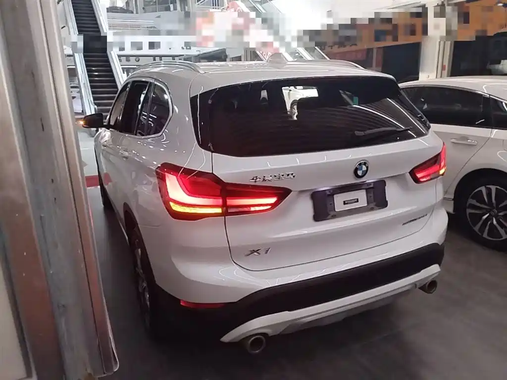 BMW X1 2021 sDrive20Li Exclusive фото 5