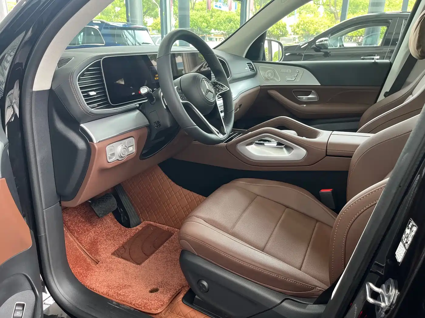 Mercedes-Benz GLS 2026 GLS 450 4MATIC Luxury фото 7